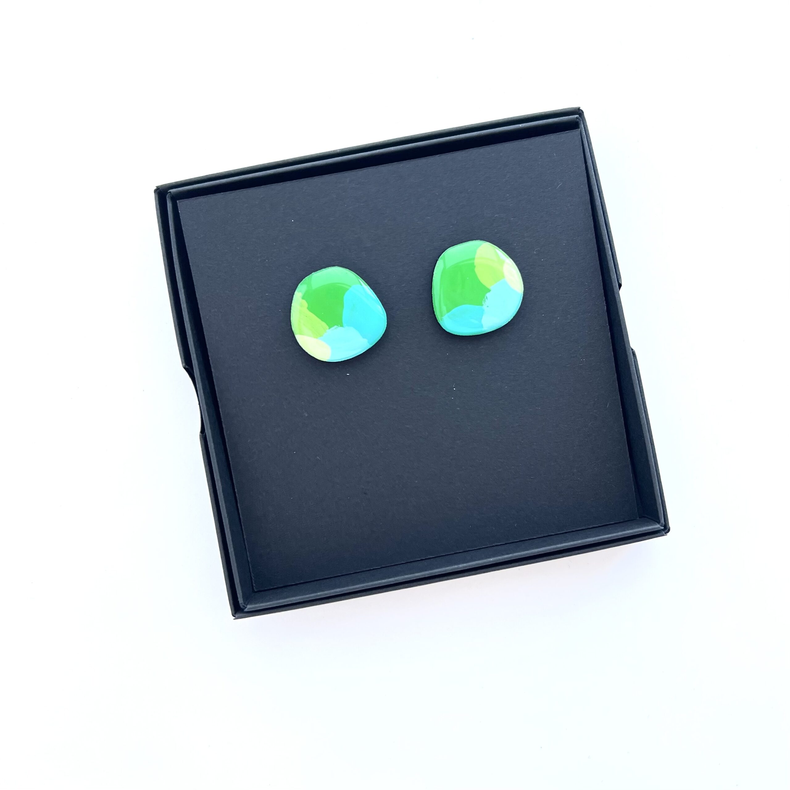 Round - Image 3