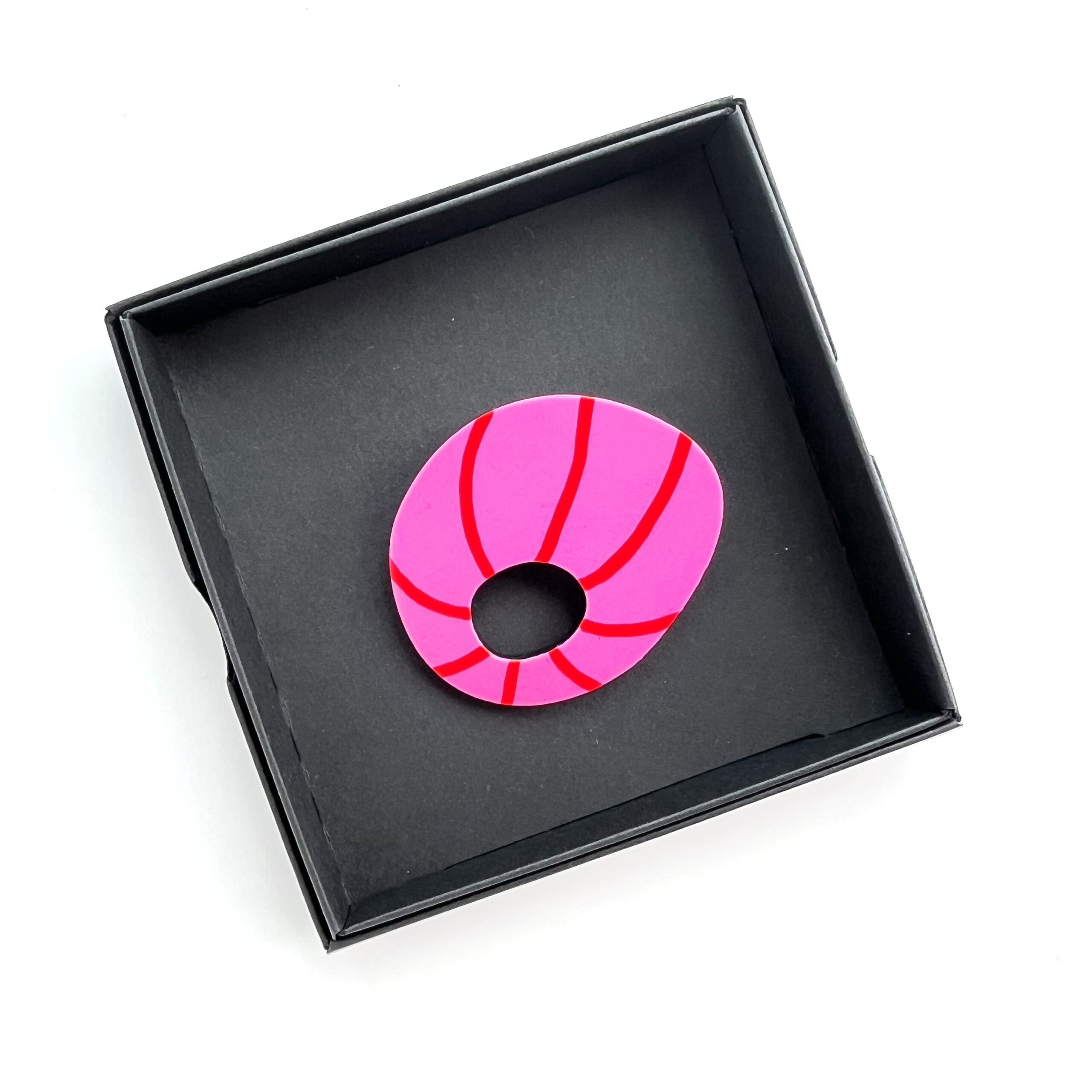 Round - Image 3