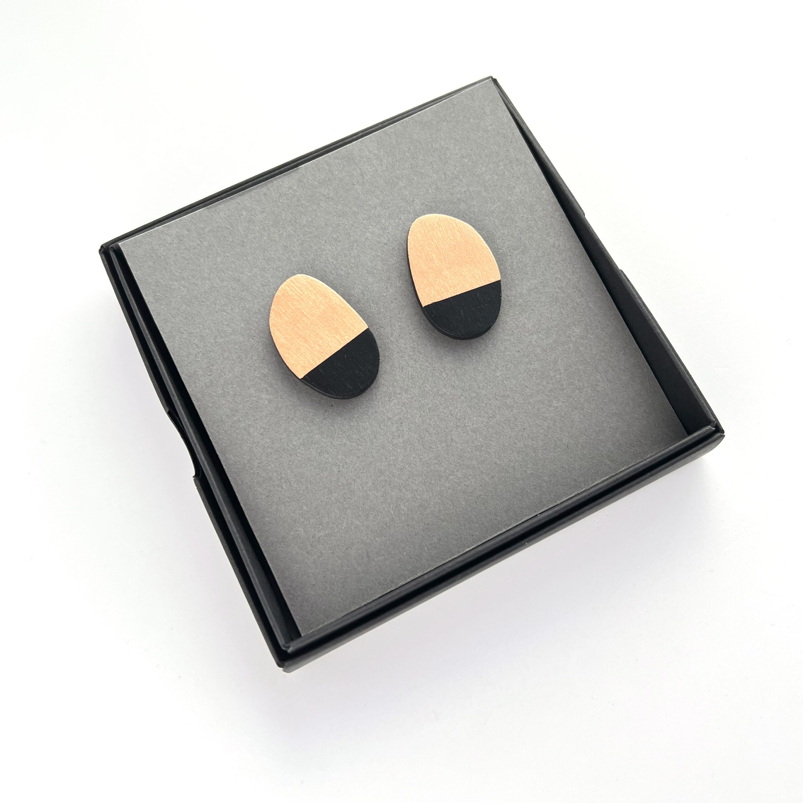Round - Image 3